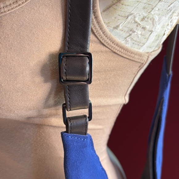 Halston Heritage Bag Womens Hobo Cobalt Blue Suede Brown Leather 2 Toned Slouch - Picture 15 of 15